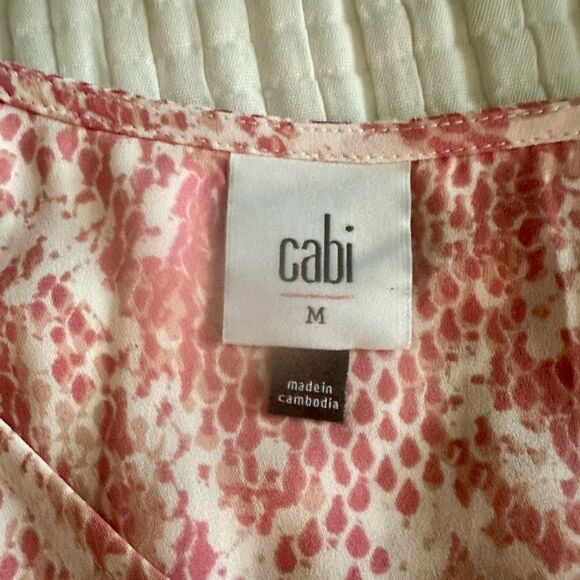 CAbi Bethany, Pink Blouse with Baloon Sleeves. - Picture 2 of 6